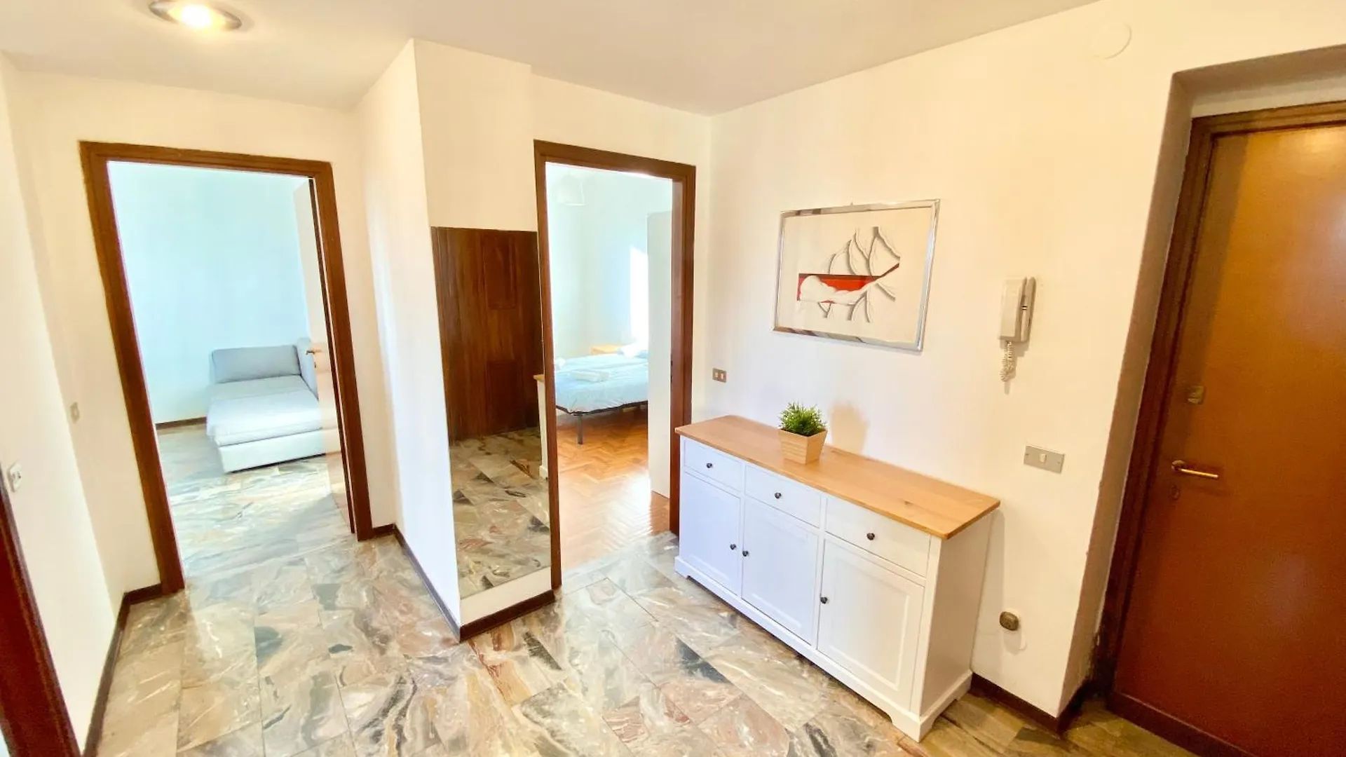 Duomo-Navigli- Vista Sulla Citta Apartamento Milão 0*,  Itália